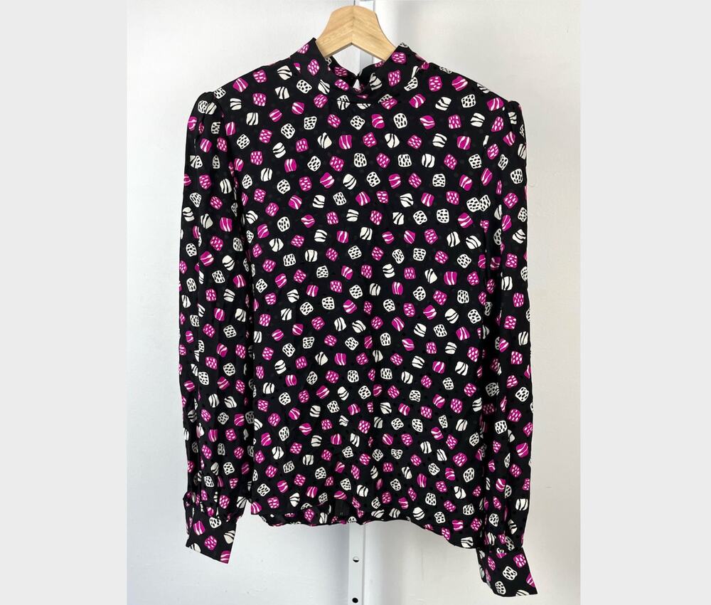 RICHILENE VTG Blouse Elizabeth Arden Printed Long Sleeve Top Black White Pink 8